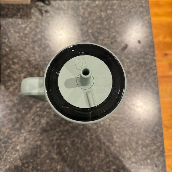 BrüMate Sage Tumbler with Handle - Picture 2 of 5